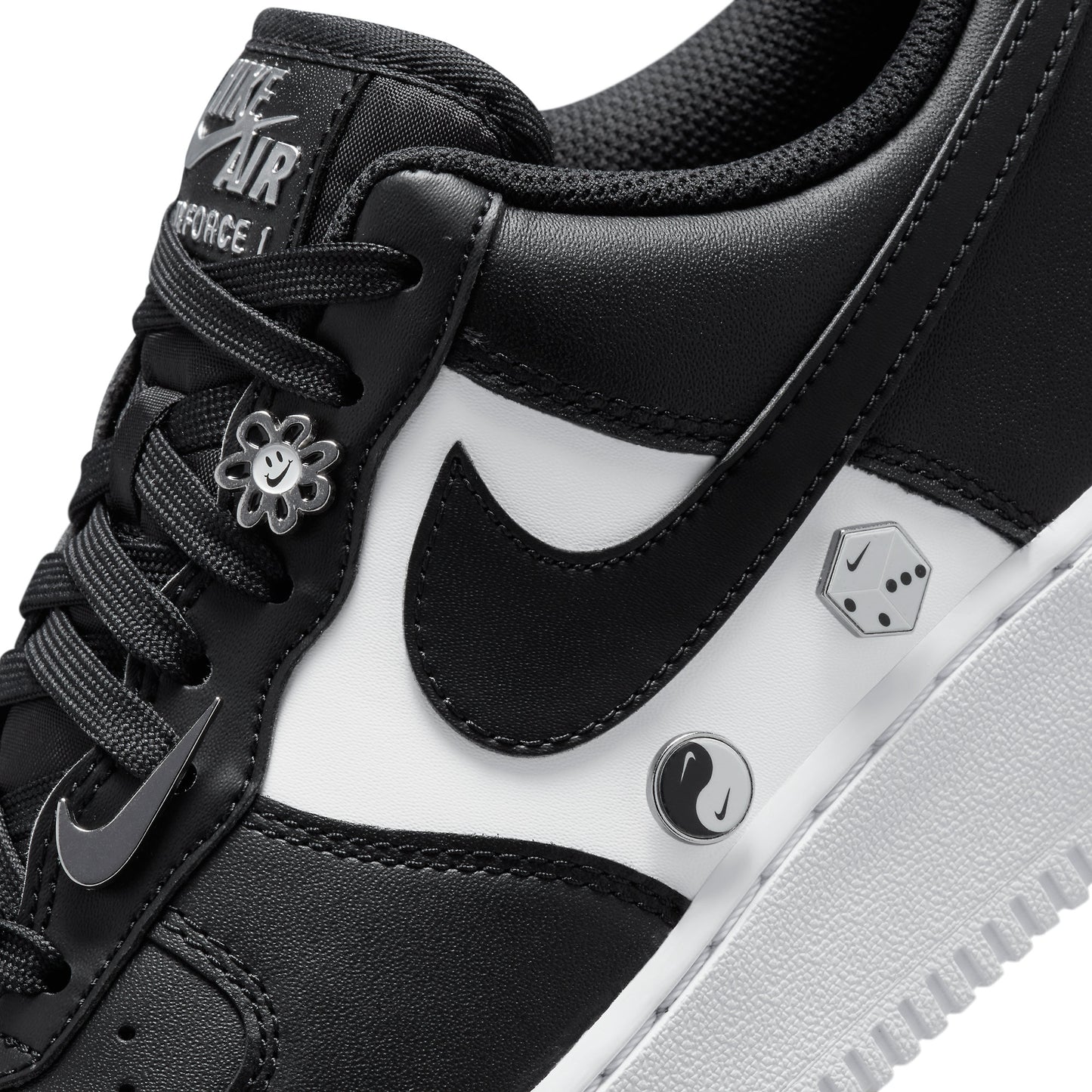 Air Force 1 '07 Premium 'Silver Chain - Black'