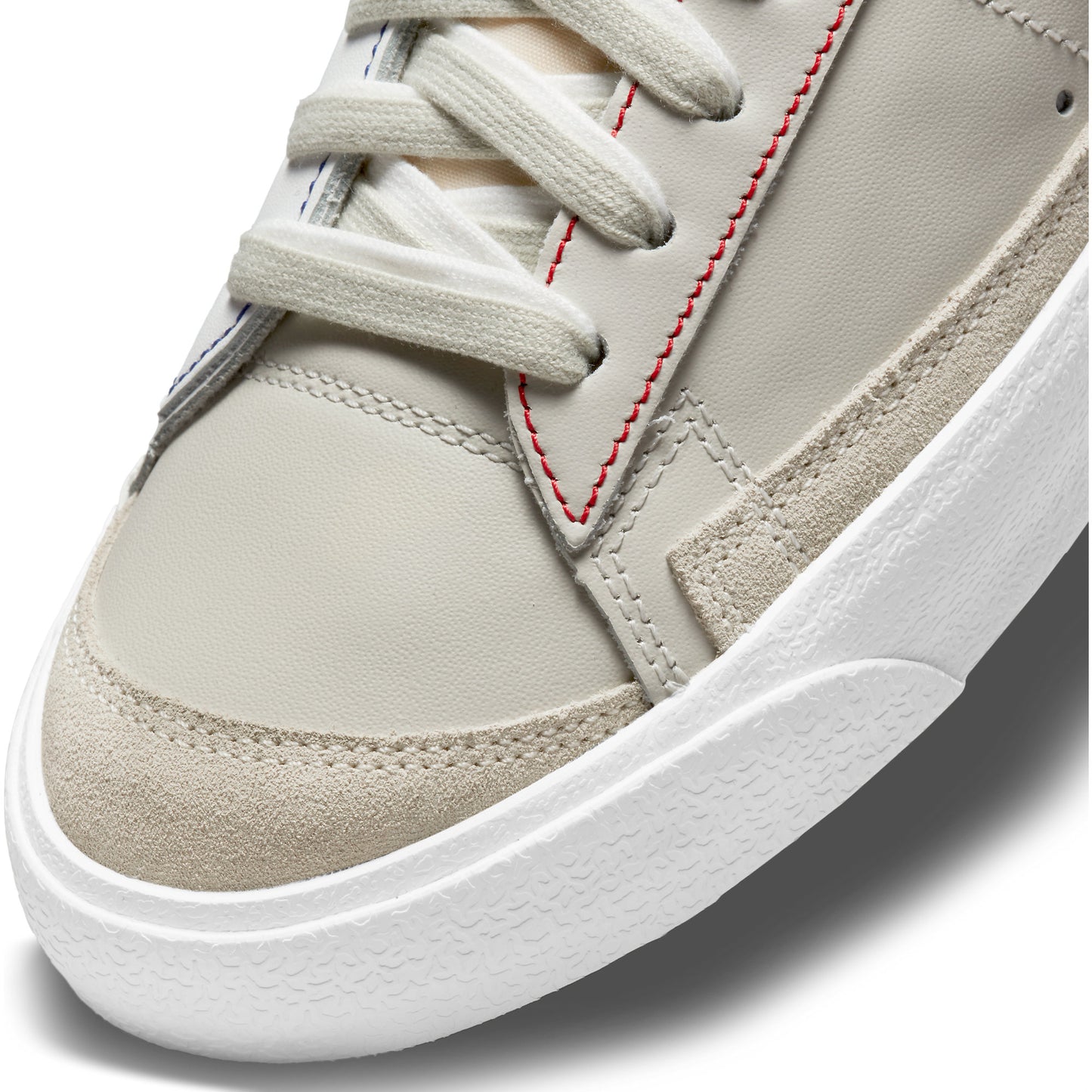 Blazer Low '77 Premium 'First Use - Light Bone'